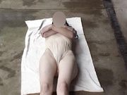 see her clit when she spreads her legs in swimsuit