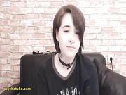 Ravishing Short Haired Brunette Show Off Live