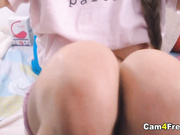 Pretty Hot Chick Play Her Pussy Till Squirt