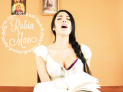 RobinMae - Story Time