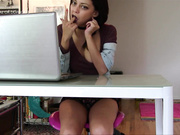 PrincessZoe - Cums Watching Porn