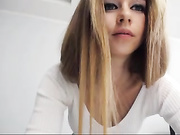 AvrilDollX camshow