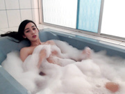 Raiiny Bubble Bath