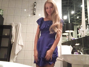 MaryCandy21 - Close Up Pee 1 - Free Premium Video