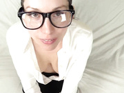 Amateur young girl in big glasses makes blowjob and loves facial cumshot