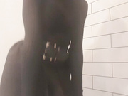 MissAlice_94 - Getting off in the restaurant bathroom