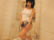 GIULIAHOOT - CUTE SHOWER CUMSHOW