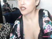 Naked honey_luau