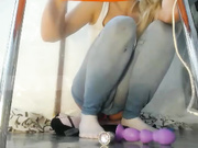 Webcam Girl - Queensquirtorgasm squirting wet socks