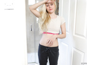 Rachelle - Hot And Bothered