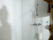 Vivianishere Uglublonde shower 2017-12-01
