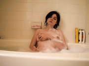 ManyVids - Natalie Heart - Bath Time Blowjob