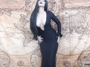 morticia fingers and fucks to poe