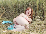 red goddess-cum
