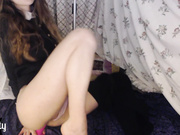 MissAlice_94 - Cumming in my blanket fort! BIG TOY!