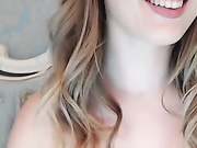 chloeluvx, web cam girl