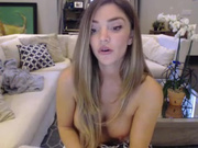 Niki Skyler blowjob show
