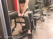 LеоLulu_ХХХ - Girlfriend Flashing and Fucking At The GYM