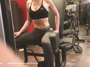 LеоLulu_ХХХ - Girlfriend Flashing and Fucking At The GYM