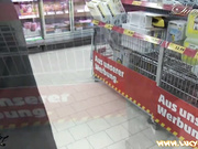 lucy cat - supermarket