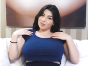 HUGE Titz Babe bOObz Flash Teaze ~ ƤāťяᴉċýⱥḢâłêŷ