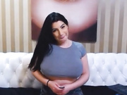 HUGE Titz Babe bOObz Flash Teaze ~ ƤāťяᴉċýⱥḢâłêŷ