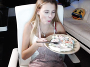 russian cam model momiamhere striptease 2018.01.19