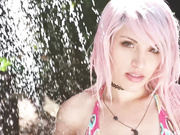 CHERRYCRUSH – OUTDOOR SHOWER
