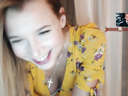 russian cam model momiamhere striptease 2018.01.24