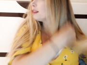 russian cam model momiamhere striptease 2018.01.24part3
