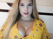 russian cam model momiamhere striptease 2018.01.24part3