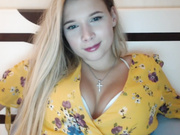 russian cam model momiamhere striptease 2018.01.24part5