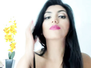 leyla_blue fingering pussy