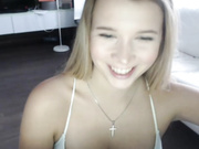 russian cam model momiamhere striptease 2018.02.09part4b