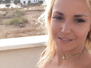 Jenny Bella