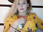 russian cam model momiamhere striptease 2018.01.24part6