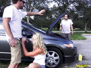 [MilfHunter] Sydney Hail - Oil Change (April 12th, 2018) 720p