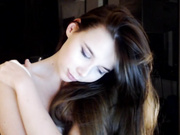 russian cam model momiamhere striptease 2018.04.15part