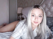 innocentdoll_ camgirl