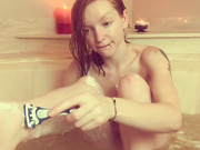 Jaimee Fae - Shaving my Ginger Bush and Legs
