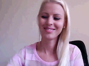 lynna tits