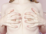 LucyyLuuu - Glitter Tits