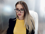 anyarayne glasses girl