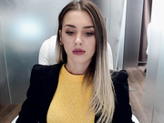 anyarayne glasses girl