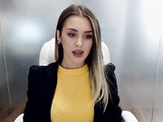 anyarayne glasses girl