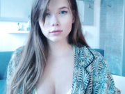 russian cam model momiamhere striptease 2018.04.26part4