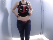 Tittyfuck in the swimming pool's changing room, huge cumshot on F cup boobs_1080p