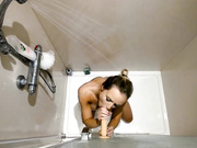 UK_CANDECE Shower Dildo Cumshow