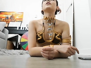 MisslunaMiel as slave leia 050418 5
