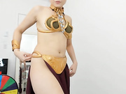 MisslunaMiel as slave leia 050418 3
